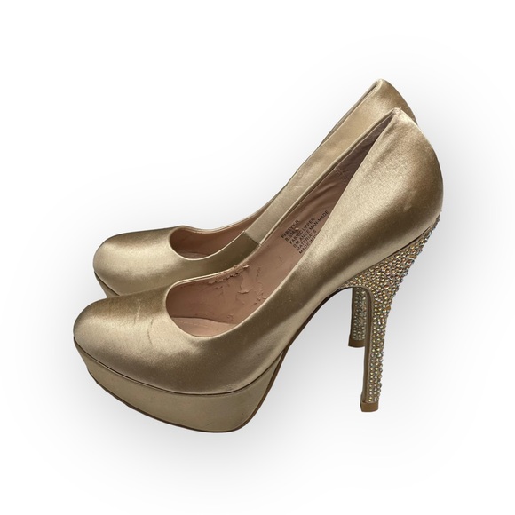 Steve Madden ☀︎︎ Partyy-R Glitter Crystal Platform Stilettos Pumps ☀︎︎ Champagne - Picture 6 of 16